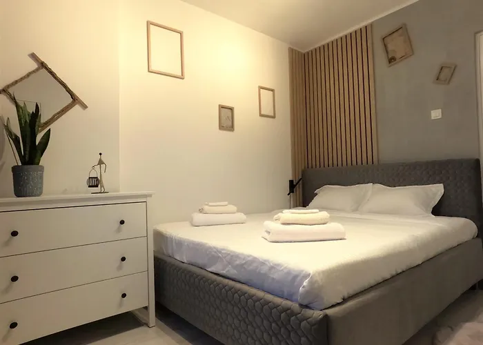 Ultracentral Lovely Place -your Away From Apartman